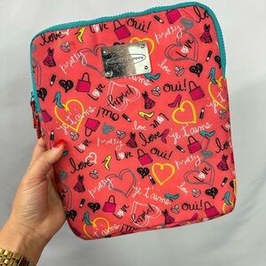 Chinese Laundry shopping graphic print ipad zipper case